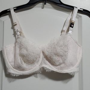Victoria Secret White bra